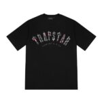 Camiseta-Trapstar-Irongate-Arch-Camuflaje-Negro