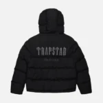 Giacca imbottita con cappuccio nera Decoded di Trapstar